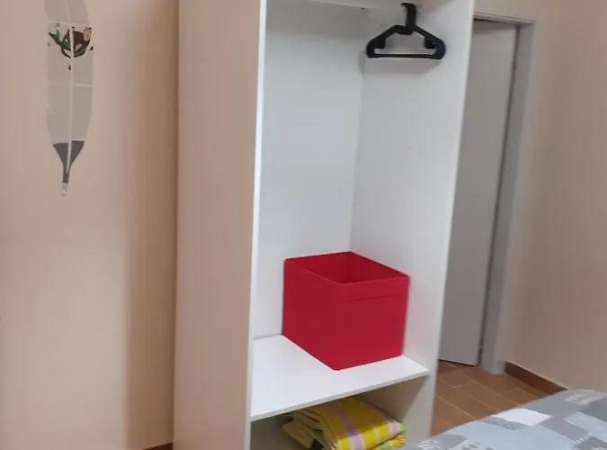 Ferienhaus Puvogel بيت للعطل